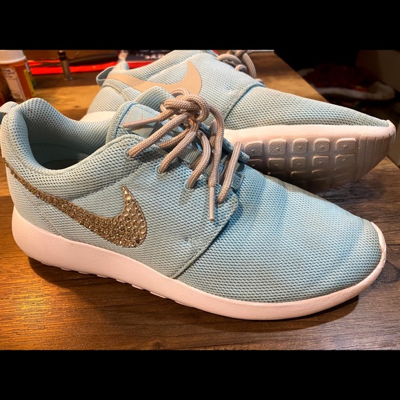 Nike Roshe Glitter Kicks - Picture 11 of 11
